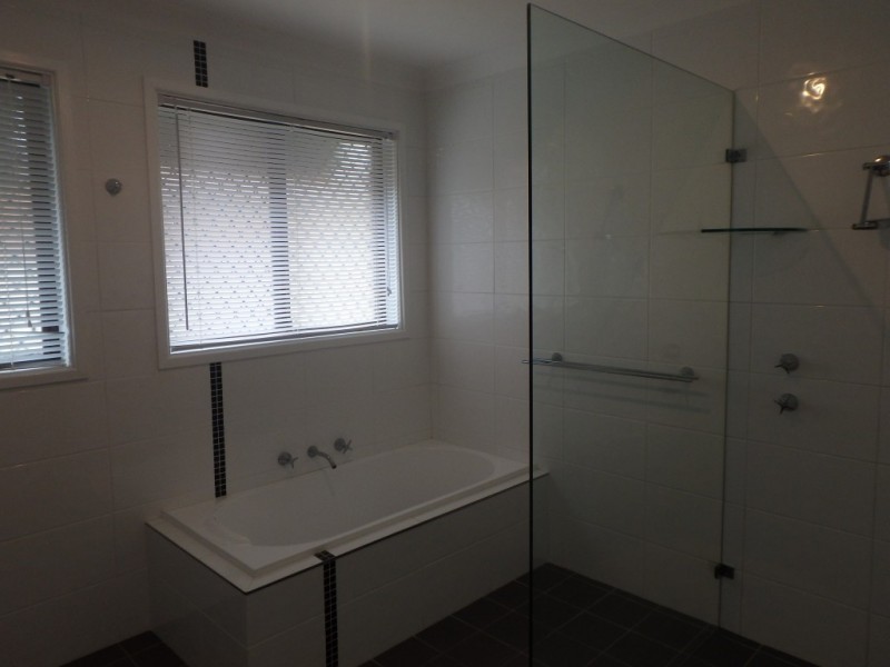 6 Artell Close, Raymond Terrace NSW 2324