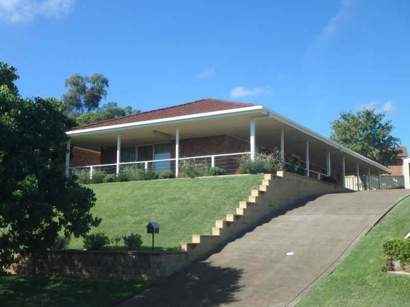 12 Cooper Place, Raymond Terrace NSW 2324