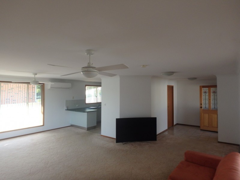 12 Cooper Place, Raymond Terrace NSW 2324