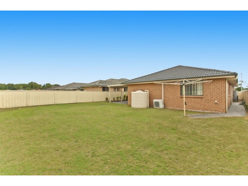 40 Manning Avenue, Raymond Terrace NSW 2324