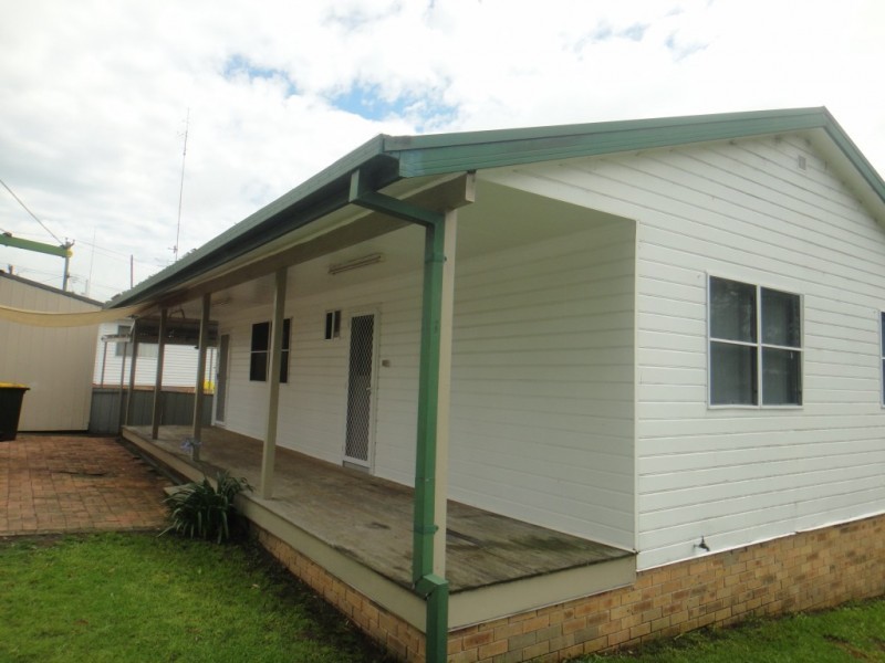 2/5 Irrawang Street, Raymond Terrace NSW 2324