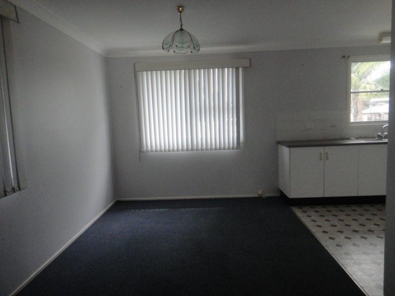 2/5 Irrawang Street, Raymond Terrace NSW 2324