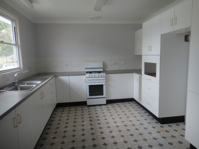 2/5 Irrawang Street, Raymond Terrace NSW 2324