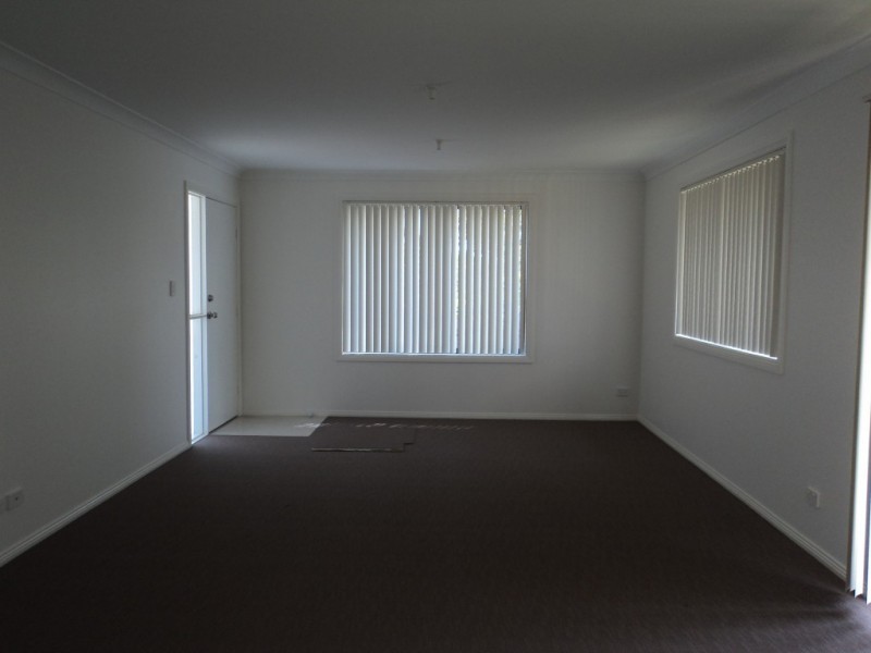 2/9a Irrawang Street, Raymond Terrace NSW 2324