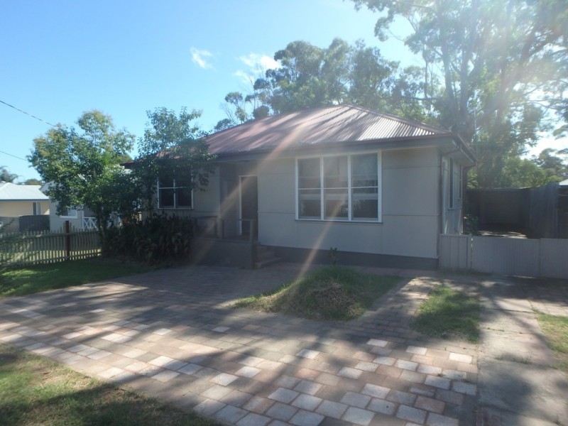 8 Anne Street, Raymond Terrace NSW 2324