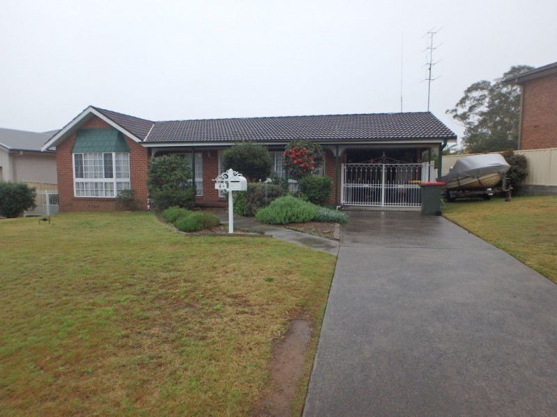4 Barrellier Close, Raymond Terrace NSW 2324
