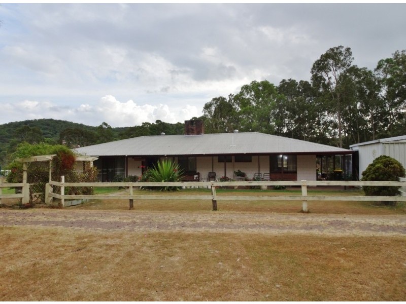 160 Six Mile Road, Eagleton NSW 2324