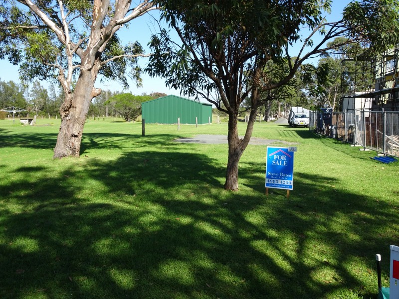 11 Waterfront Road, Swan Bay NSW 2324