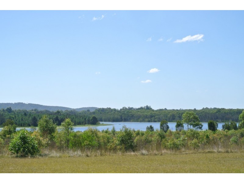 21 Lakeview Crescent, Raymond Terrace NSW 2324