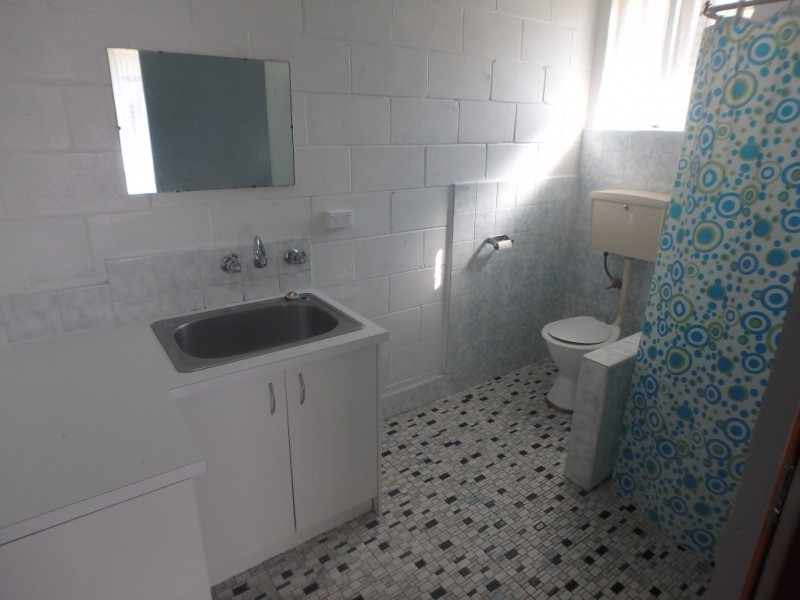 2/13 Meredith Crescent, Raymond Terrace NSW 2324