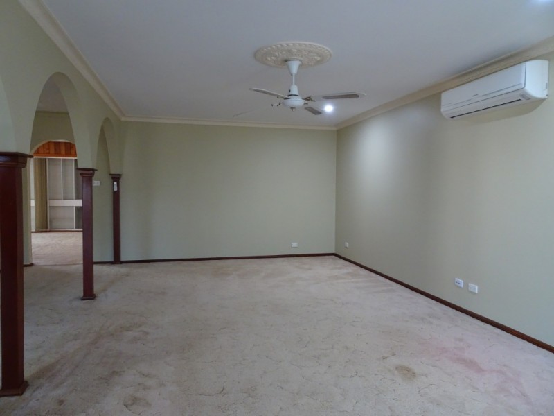 4 Barrellier Close, Raymond Terrace NSW 2324