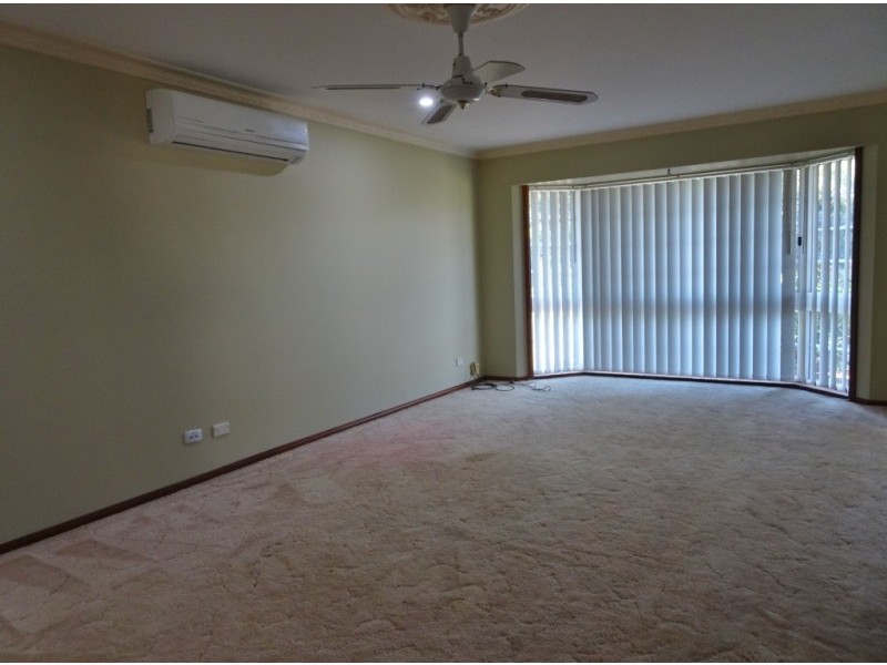 4 Barrellier Close, Raymond Terrace NSW 2324