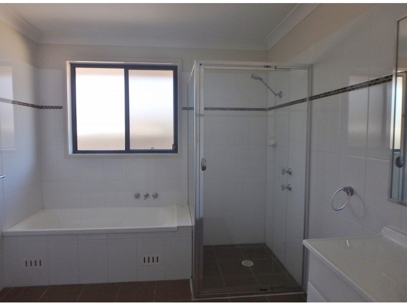 40 Manning Avenue, Raymond Terrace NSW 2324