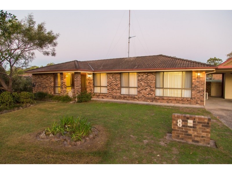 8 Bowman Drive, Raymond Terrace NSW 2324