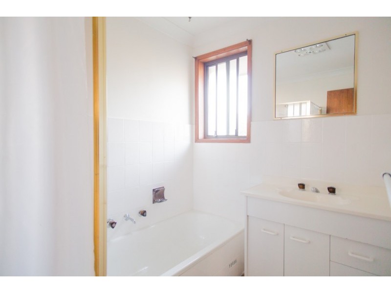 8 Bowman Drive, Raymond Terrace NSW 2324