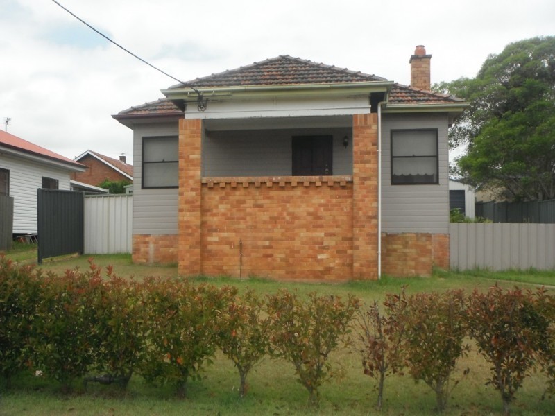 5 Wood Street, Raymond Terrace NSW 2324