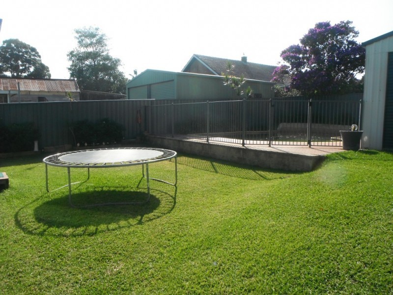 5 Wood Street, Raymond Terrace NSW 2324