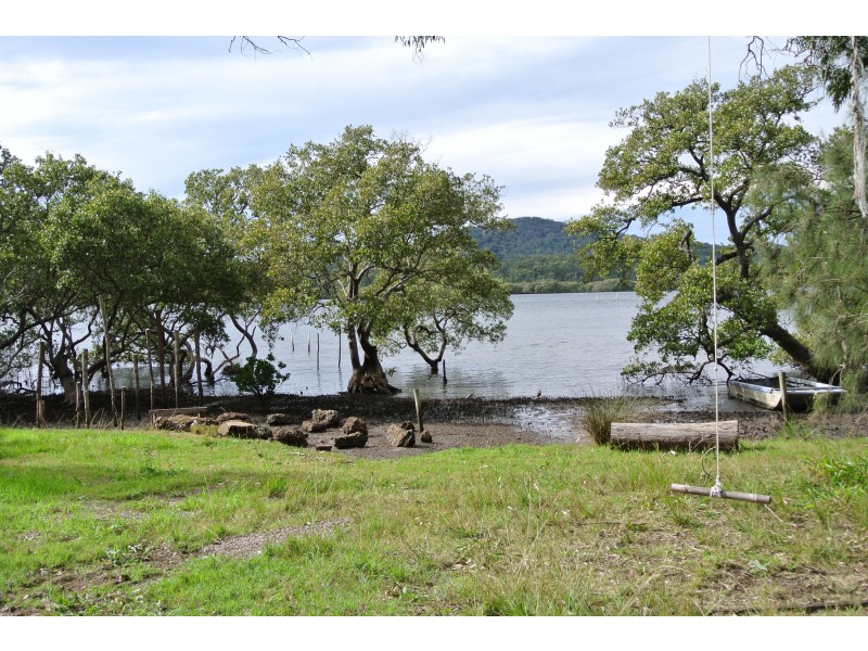 94 Riverside Drive, Karuah NSW 2324