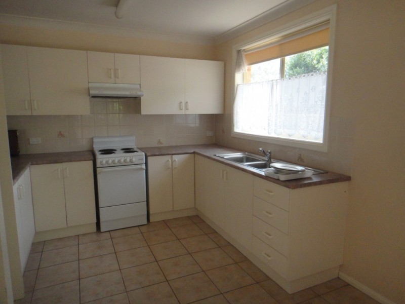 2/7 Watson Place, Raymond Terrace NSW 2324