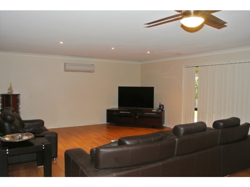 38 Creighton Drive, Medowie NSW 2318