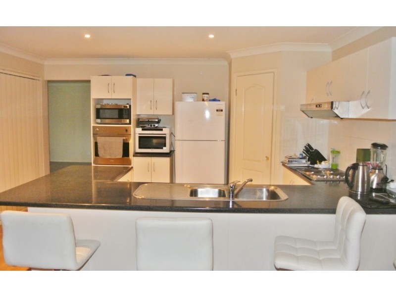 38 Creighton Drive, Medowie NSW 2318
