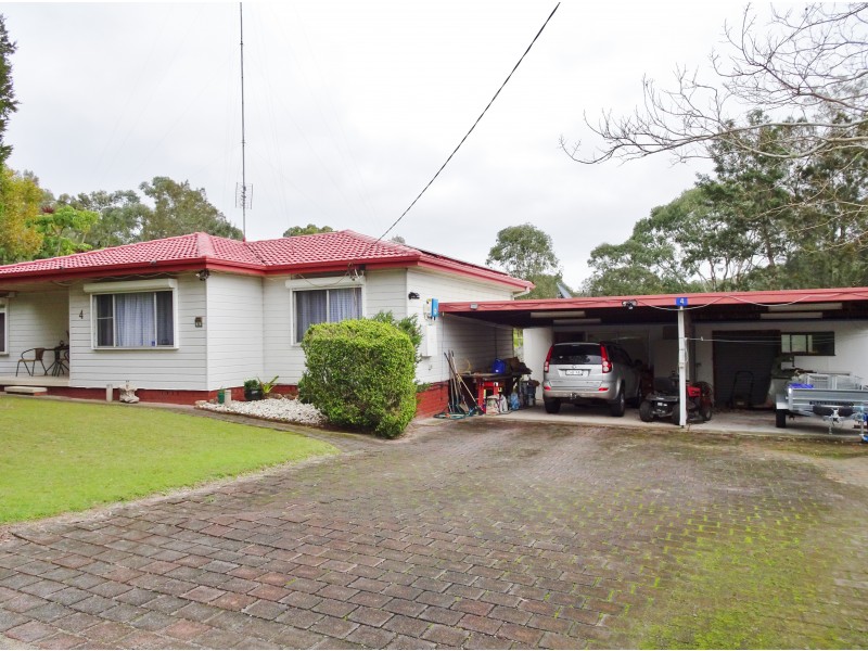4 Scott Street, Seaham NSW 2324