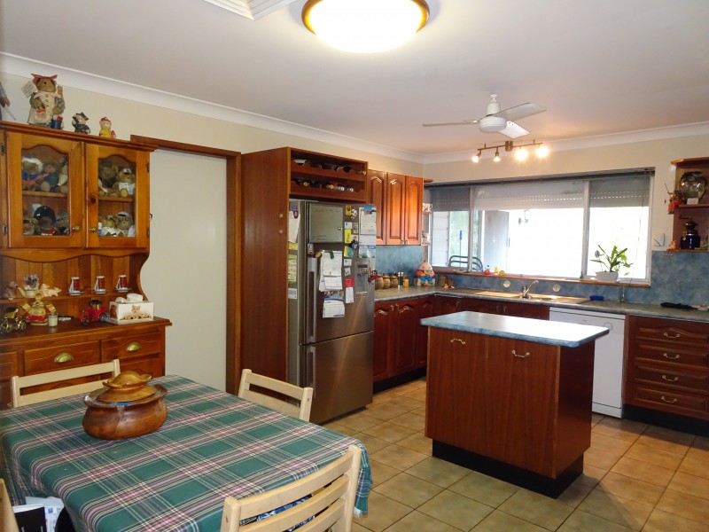 4 Scott Street, Seaham NSW 2324