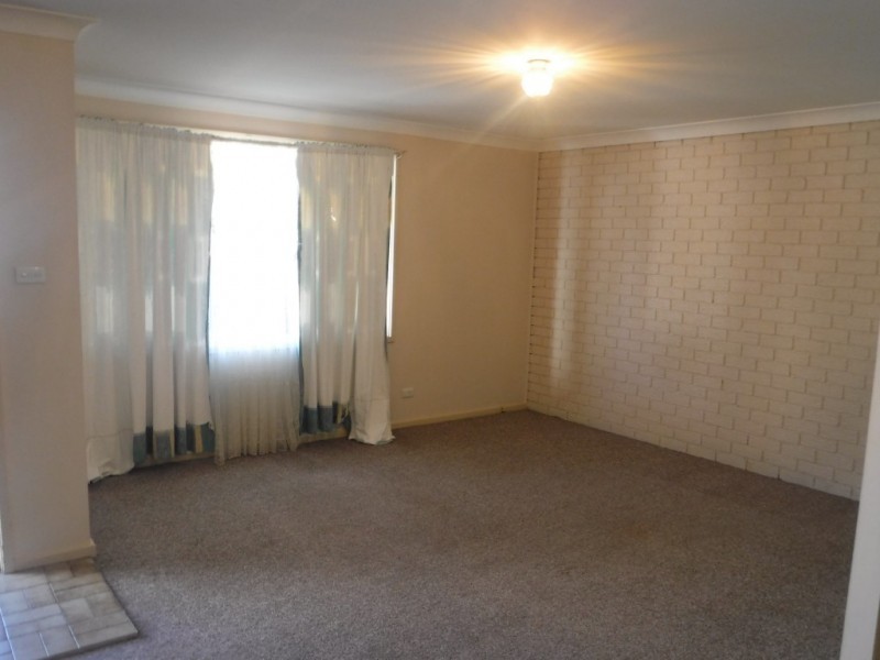 2/7 Truscott Street, Raymond Terrace NSW 2324