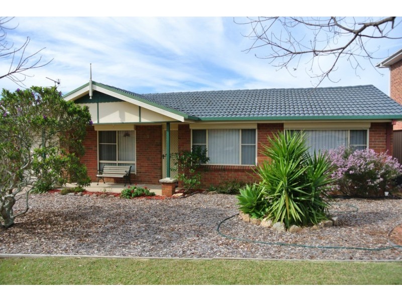 3 Cooper Place, Raymond Terrace NSW 2324