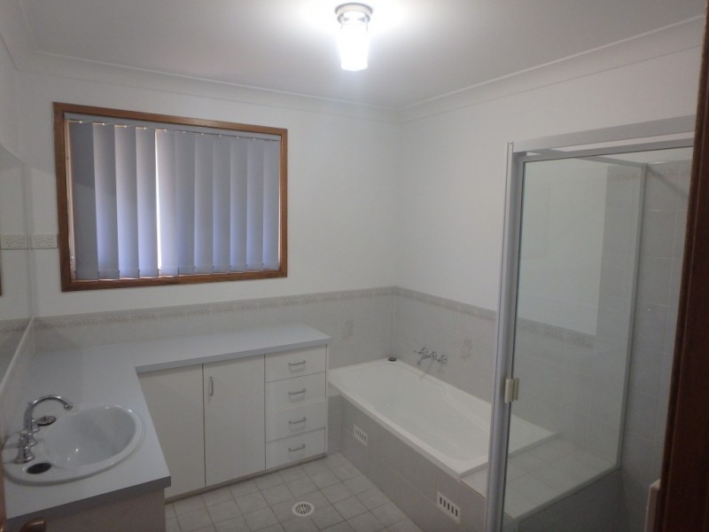 12 Cooper Place, Raymond Terrace NSW 2324