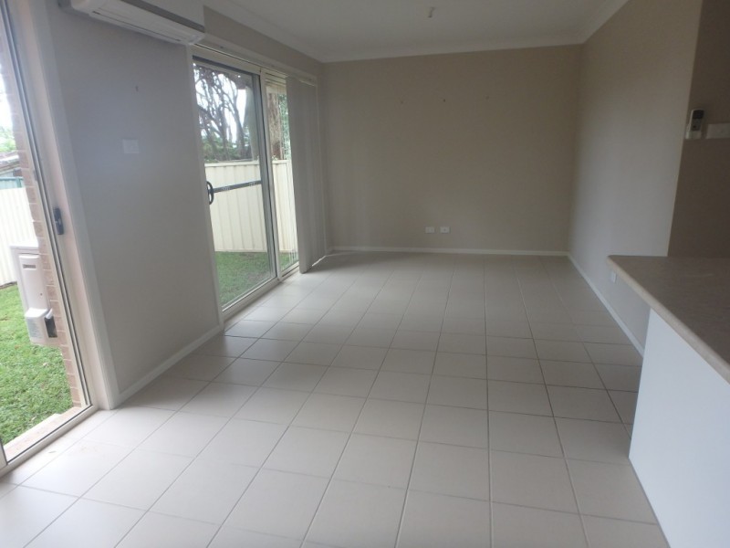 2/2a Smith Lane, Raymond Terrace NSW 2324