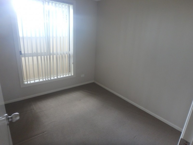 2/2a Smith Lane, Raymond Terrace NSW 2324