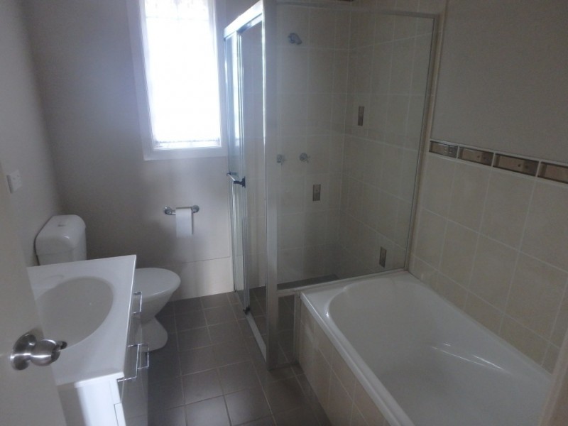 2/2a Smith Lane, Raymond Terrace NSW 2324