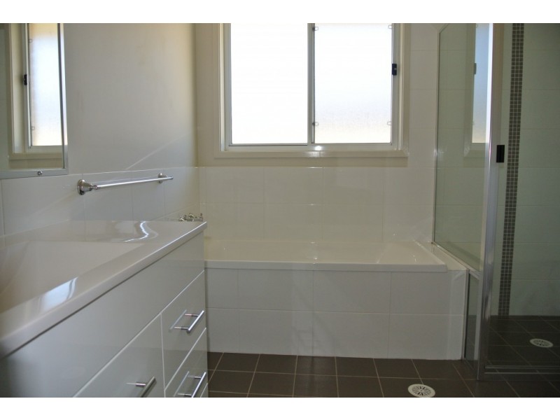 70 Joseph Sheen Drive, Raymond Terrace NSW 2324