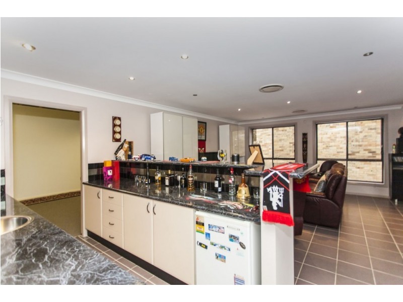 6 Barrellier Close, Raymond Terrace NSW 2324