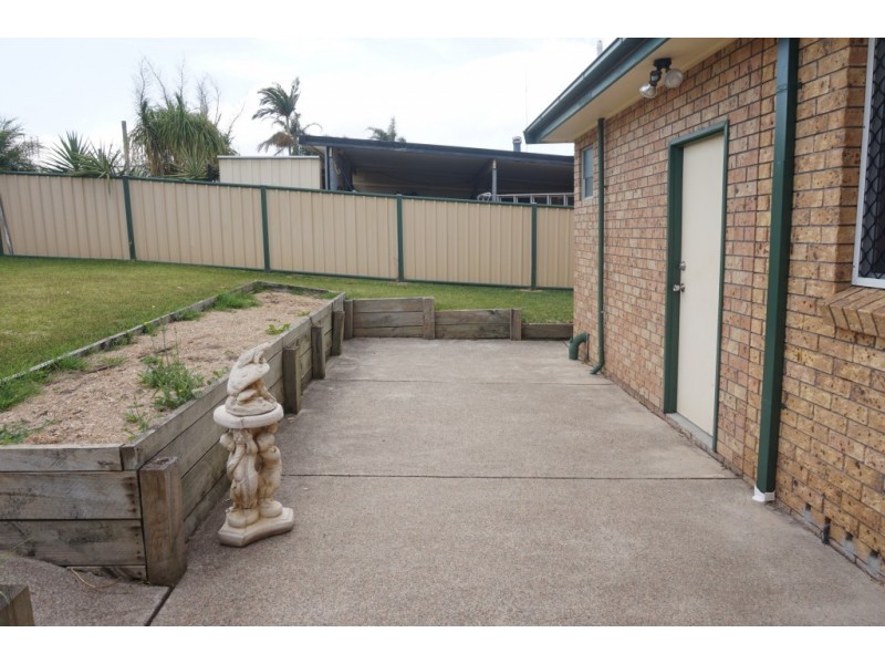 9 Garden Avenue, Raymond Terrace NSW 2324