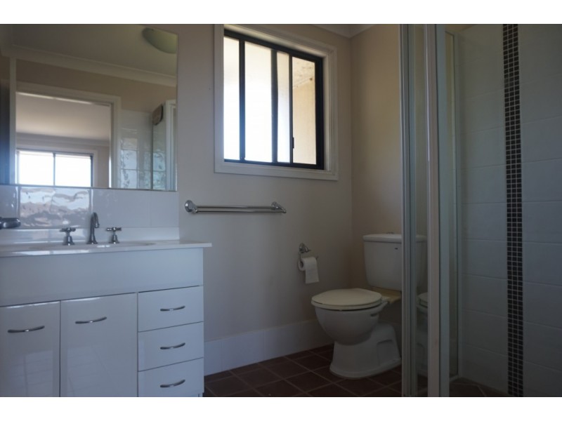 1/12 Oak Circuit, Raymond Terrace NSW 2324