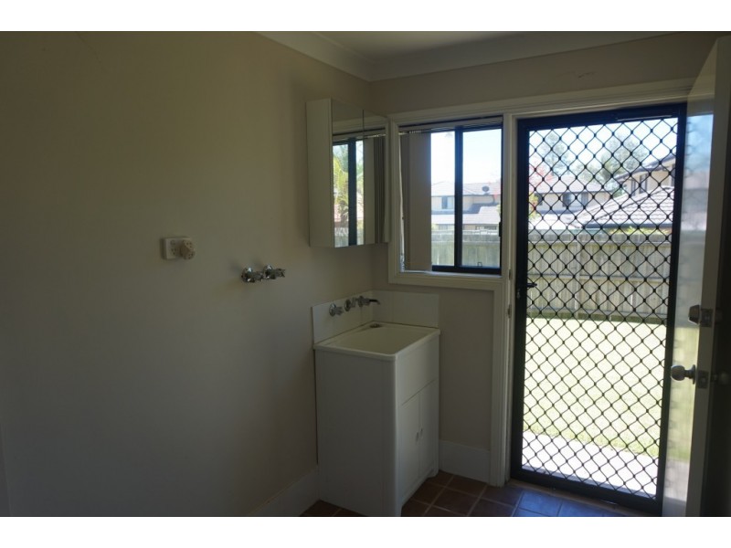 1/12 Oak Circuit, Raymond Terrace NSW 2324