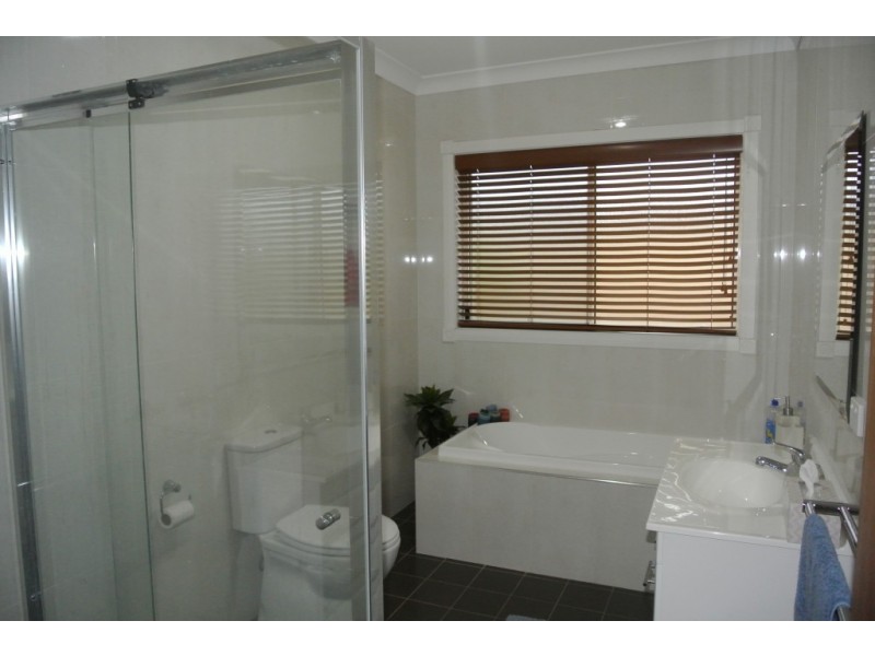 21 Chaucer Street, Beresfield NSW 2322