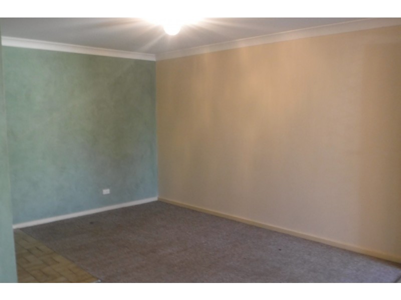 2/7 Truscott Street, Raymond Terrace NSW 2324