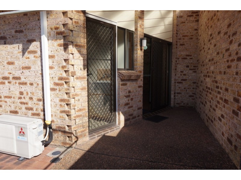 2/5 Clarke Close, Raymond Terrace NSW 2324