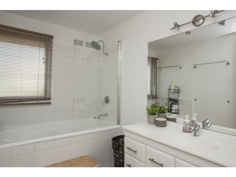 14 Walker Crescent, Raymond Terrace NSW 2324