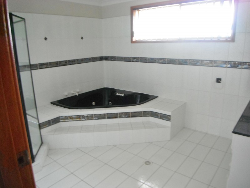 6 Elwin Road, Raymond Terrace NSW 2324