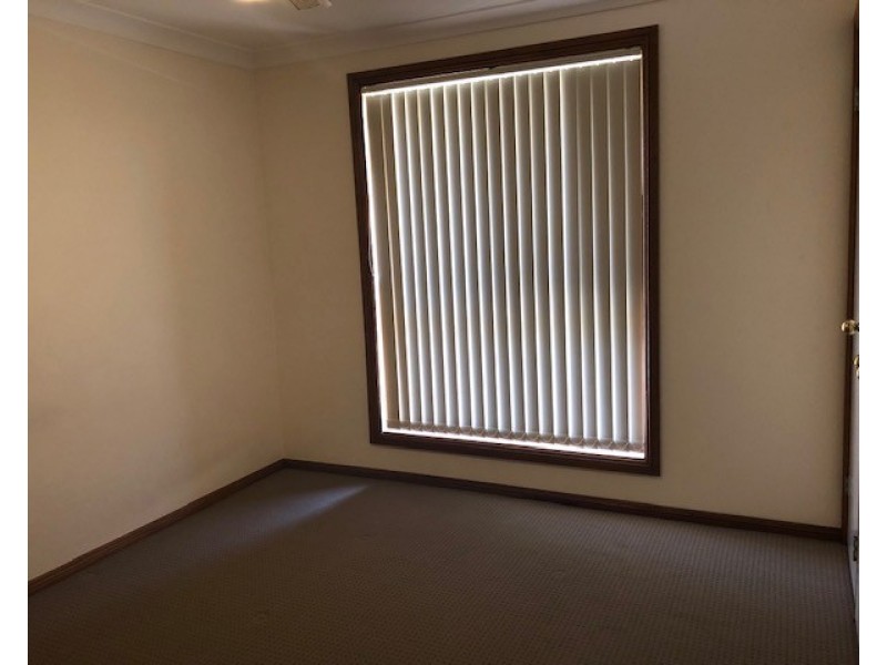 2/51 Benjamin Lee Drive, Raymond Terrace NSW 2324