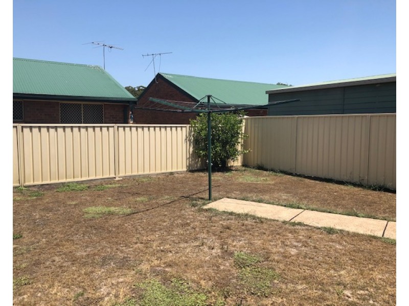 2/51 Benjamin Lee Drive, Raymond Terrace NSW 2324