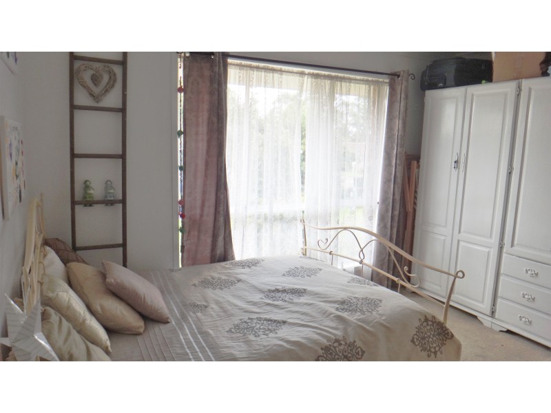 2 Panorama Close, Raymond Terrace NSW 2324
