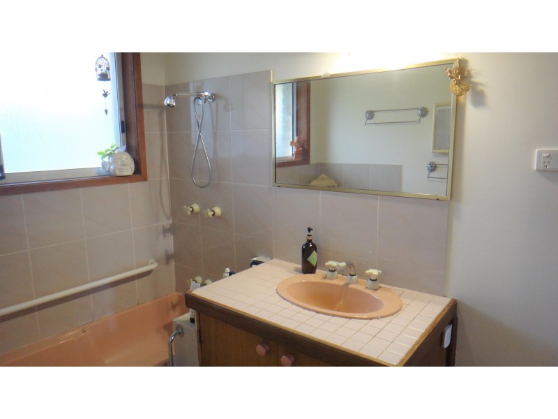 2 Panorama Close, Raymond Terrace NSW 2324