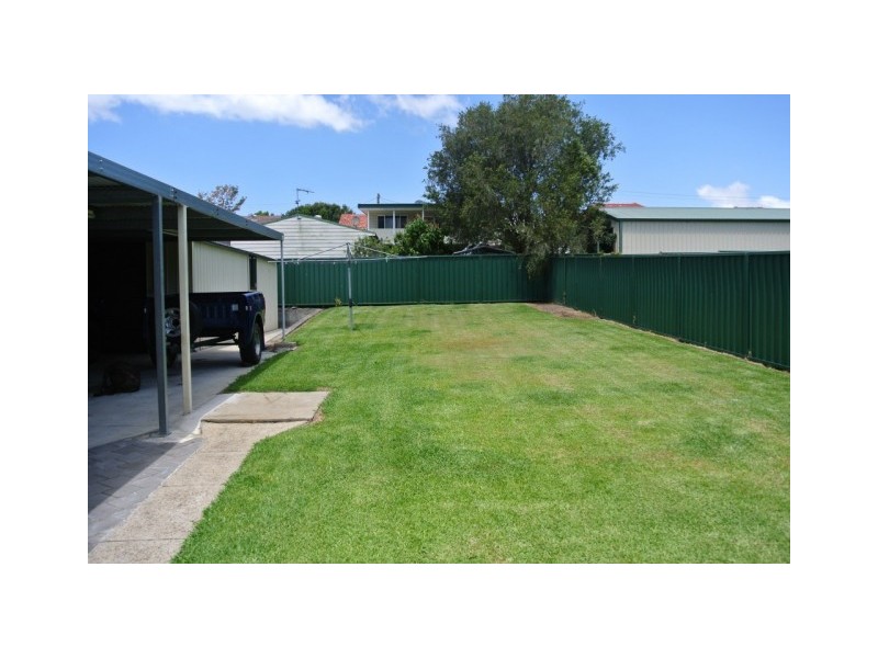 8 Dean Avenue, Raymond Terrace NSW 2324