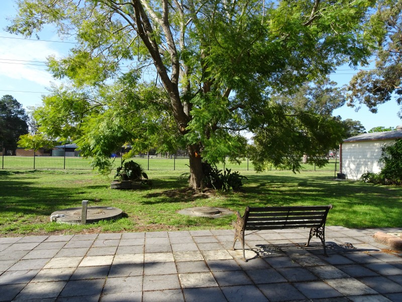 33 Kingston Parade, Raymond Terrace NSW 2324