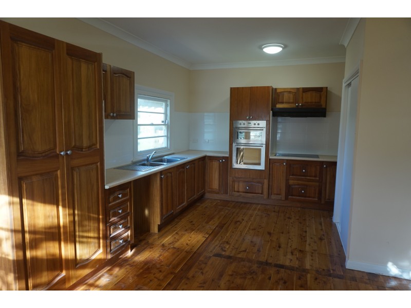 7 Sturgeon Street, Raymond Terrace NSW 2324